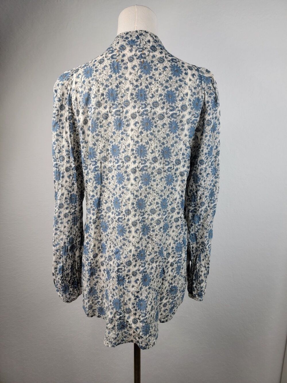 Pietsie Atlin Boho Blouse Top Womens size M 100% Cotton Blue Floral Band Collar - Picture 17 of 17